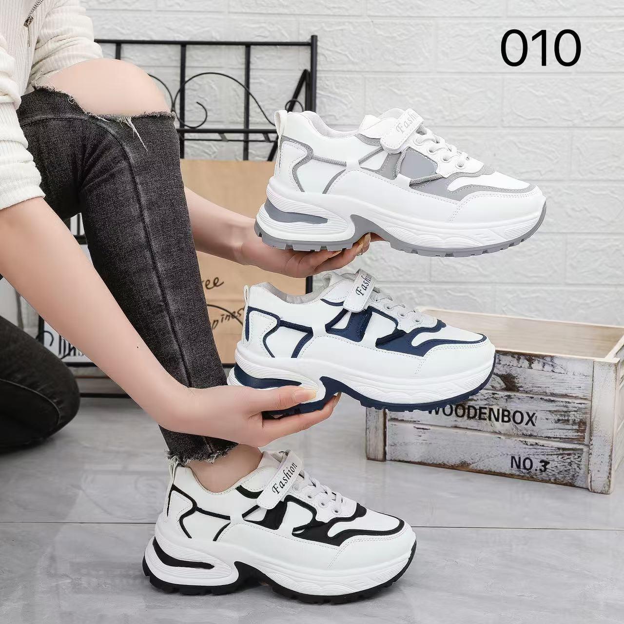 Women’s Modern Sport Shoes with Thick Sole