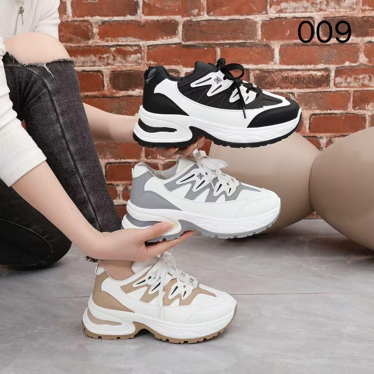 Women’s Casual Sport Sneakers with Thick Sole