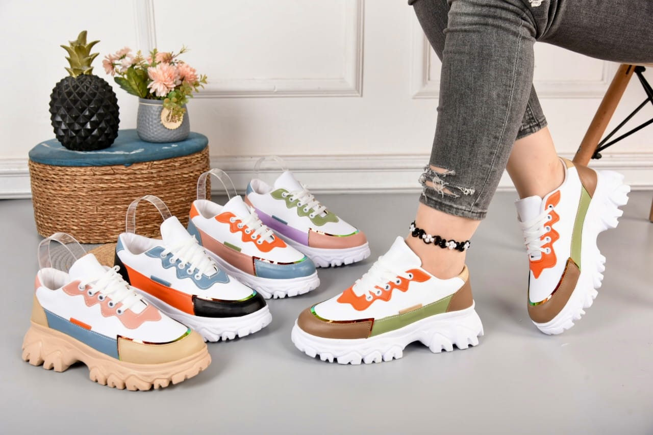 Women Sneakers – Chunky Color Model